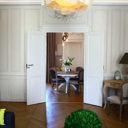 Apartment 41 Maufoux By Bruno Colin