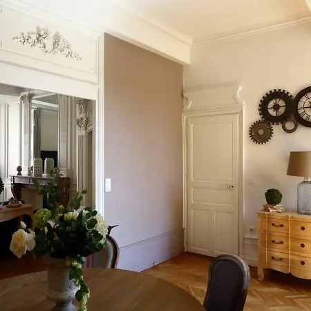 41 Maufoux By Bruno Colin Apartment *