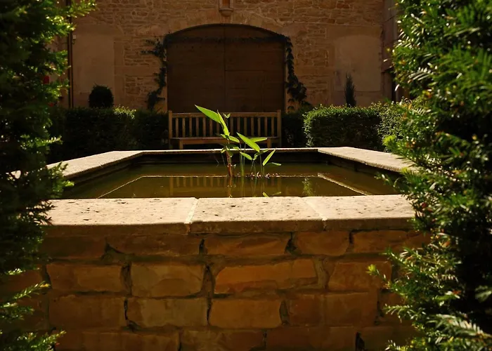 Apartman 41 Maufoux By Bruno Colin