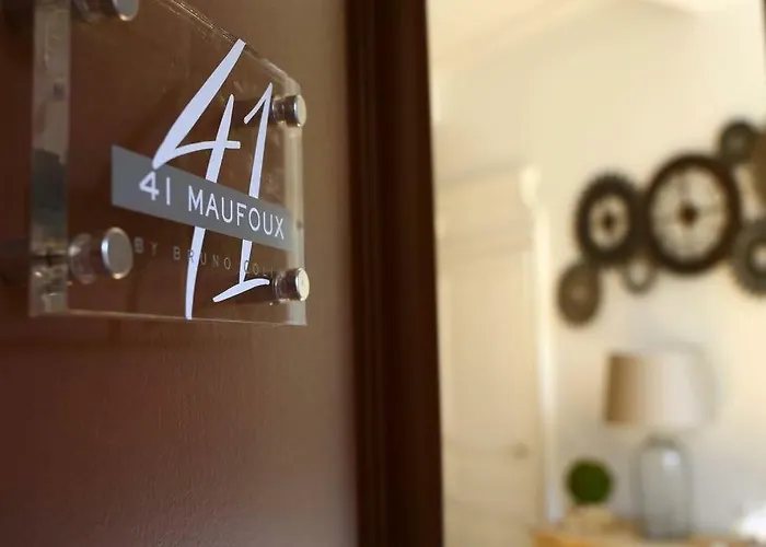 Apartment 41 Maufoux By Bruno Colin