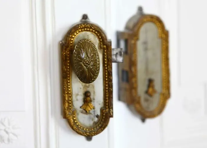 41 Maufoux By Bruno Colin